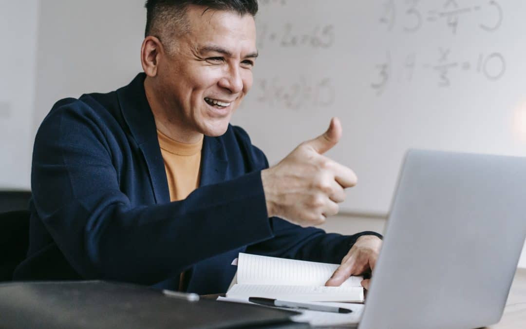 How to Choose the Right Website Design for Your Roofing Company